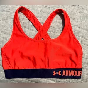 Women’s Under Armour red and navy blue sports bra sz.S
